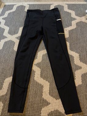 Lilybod Black High-Waist Leggings with Subtle Yellow Trim